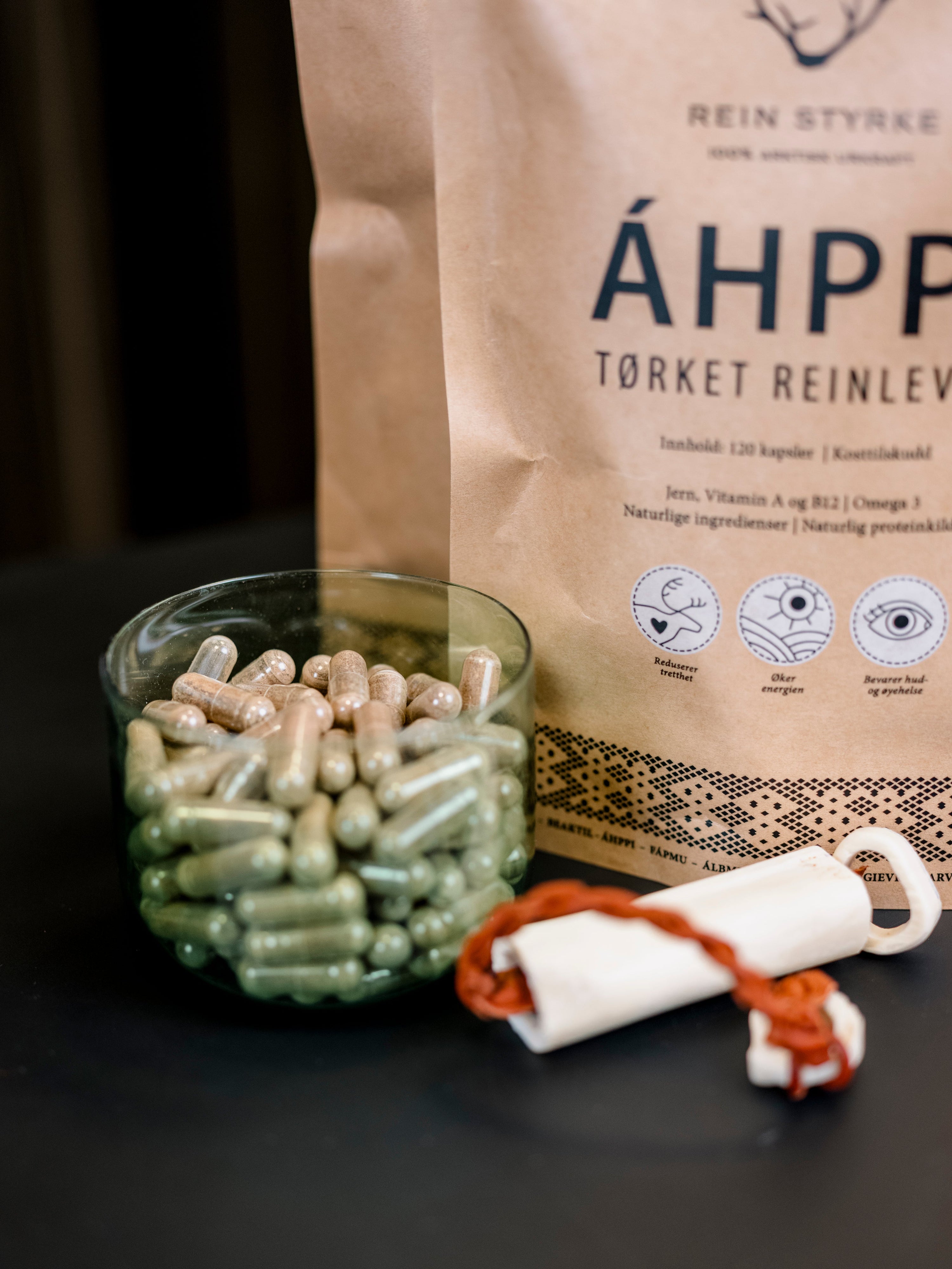 Et norsk og 100% naturlig kosttilskudd laget av tørket lever fra reinsdyr – Áhppi Rein Lever